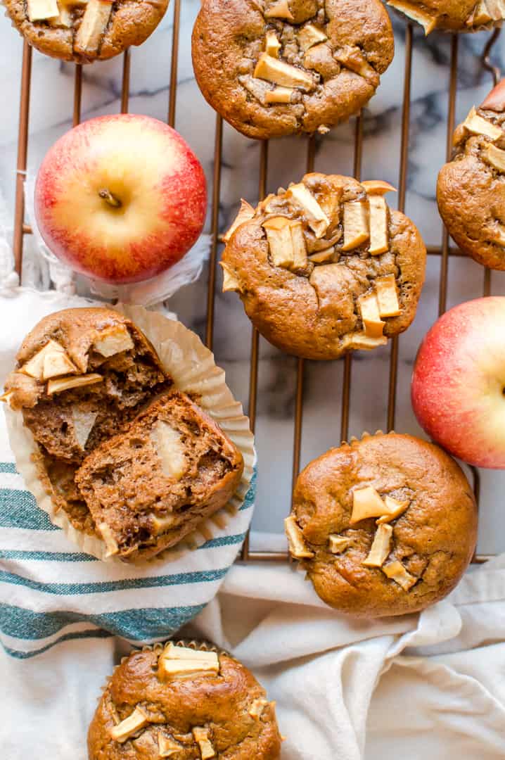 Amazingly delicious apple cinnamon muffins with the perfect texture and amazing color