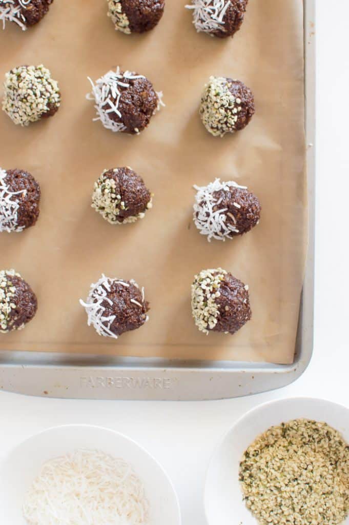 Just 7 wholesome ingredients stand between you and these healthy, no-bake Chocolate Avocado Bites– a vegan, nut-free and Paleo recipe that is perfect treat to whip up when it is too hot to cook.
