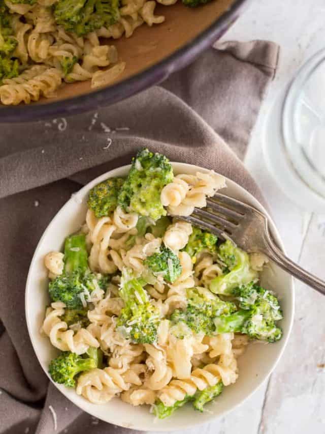20-minute Creamy Broccoli Pasta
