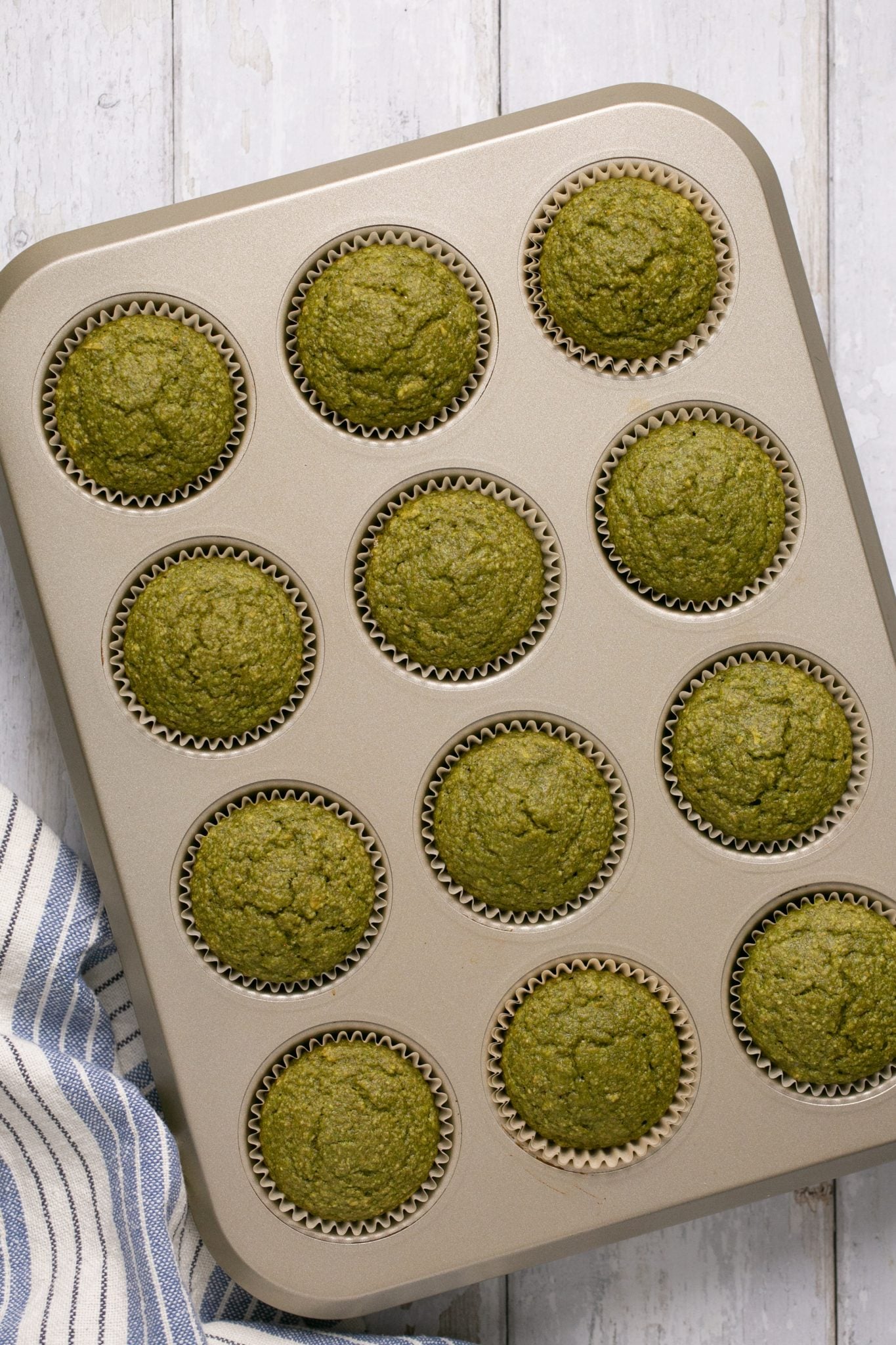 Oatmeal Green Smoothie Muffins The Natural Nurturer